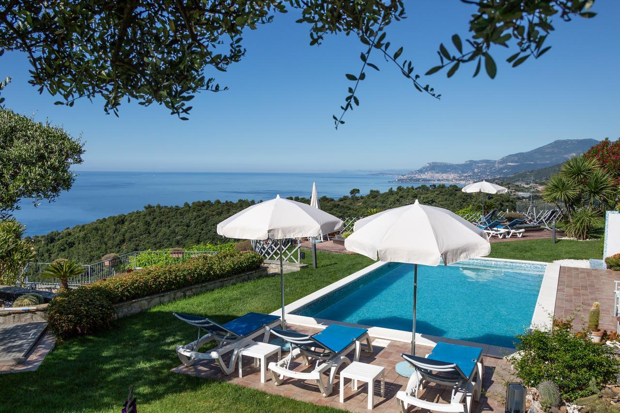 Villa Montefontane カンポロッソ エクステリア 写真